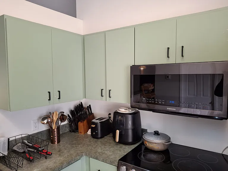 385 Toledo St — Photo 33