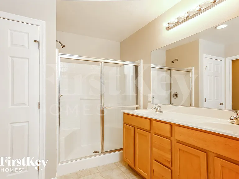10236 Ruggles Mansion Ave — Photo 14