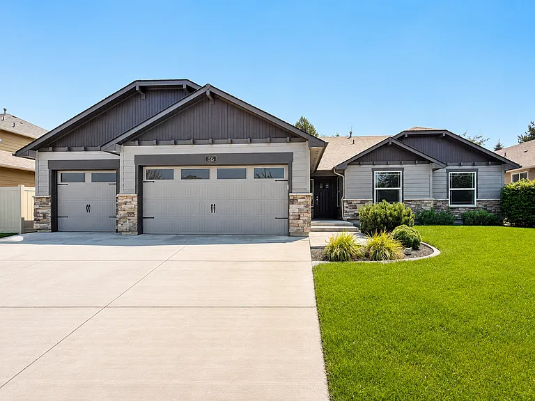 1515 W Cactus St — Photo 1
