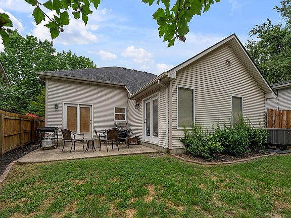 5th image of 717 Rambling Creek Dr