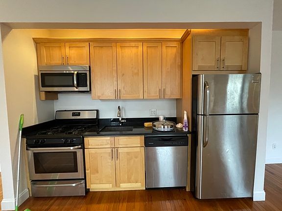 2nd image of 455 Fort Washington Ave #5C