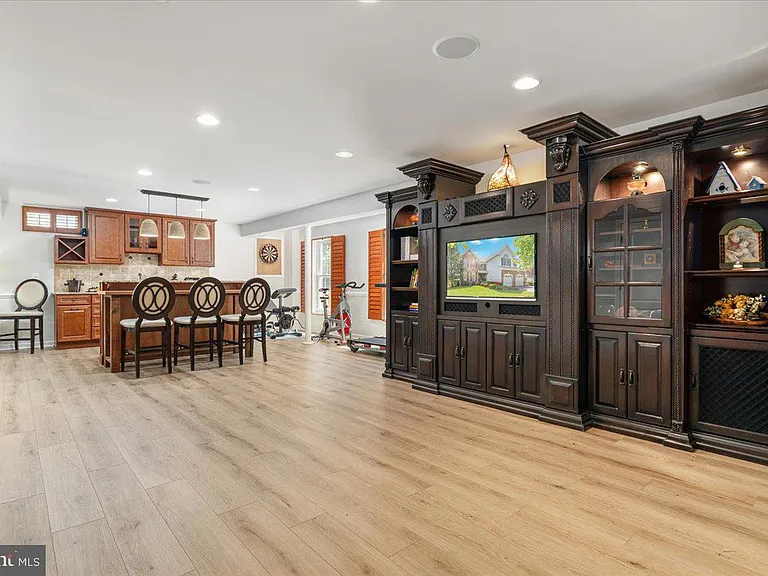 15043 Gaines Mill Cir — Photo 38