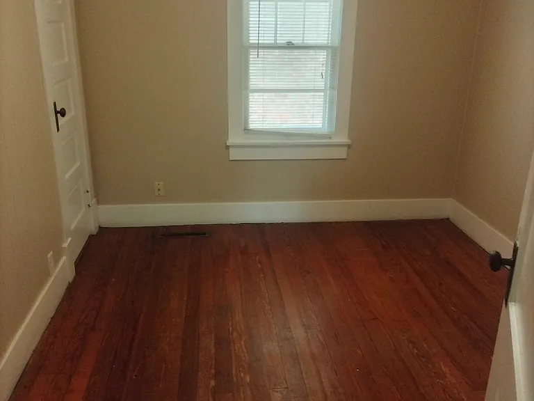 1601 Merchant St — Photo 6
