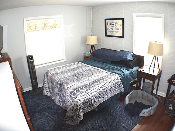 5th image of 1425 E Zenith Ave