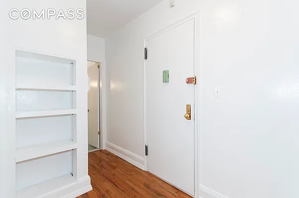 Rented by Compass | media 14