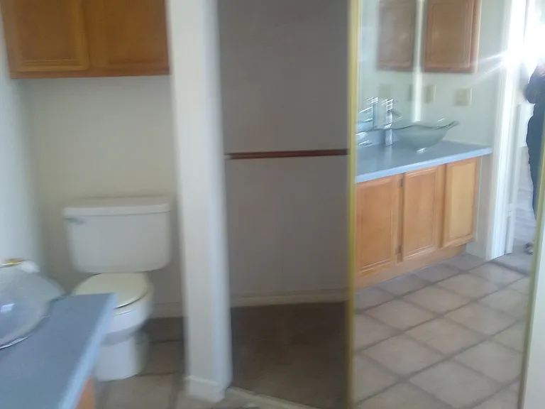 10600 Lehman St — Photo 9