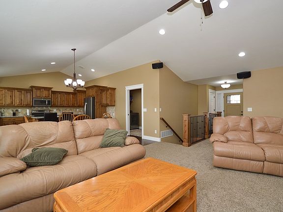 2nd image of 9058 N Berggren Dr