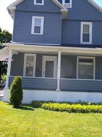 Very attractive house inside and out! 
Well maintained ! Live very close to the Main BU campus - 5 minute drive, and a 7 minute walk to the Nursing and Pharmacy BU college!