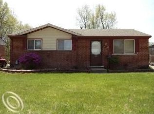 37763 Walnut St, Romulus, MI 48174