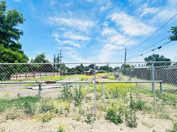 Marine Ave, Stockton, CA 95204
