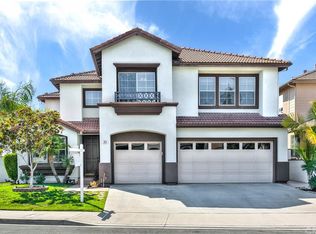 25 Hillside Dr, Rancho Santa Margarita, CA 92688