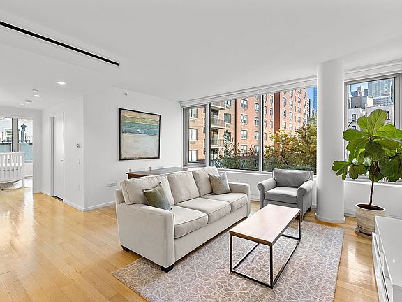 3rd image of 425 W 53rd St APT 402