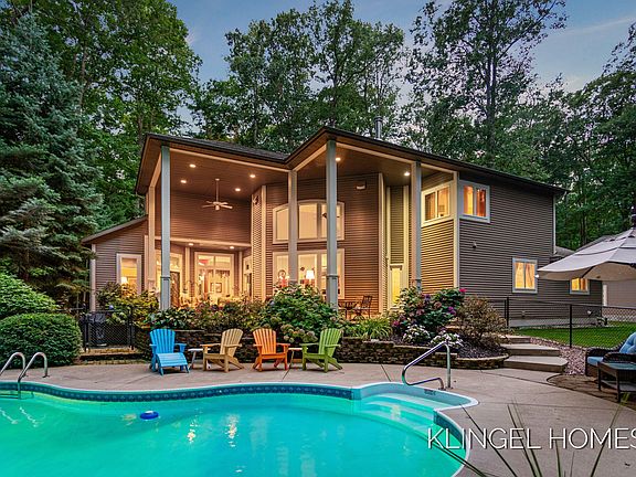2nd image of 6240 Scenic Woods Cir N