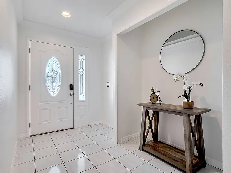 Chic Entrance