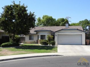 7805 Vaquero Ave, Bakersfield, CA 93308