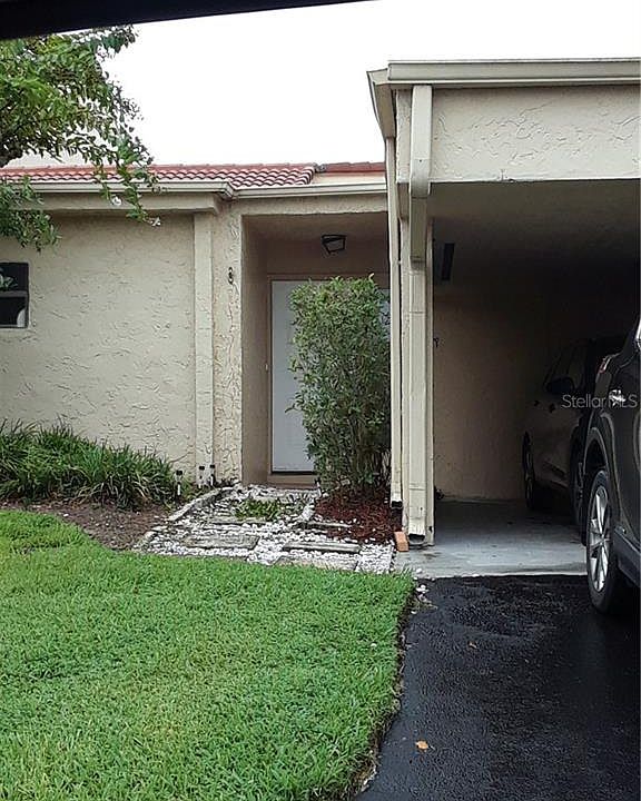 1st image of 633 Desoto Dr #633