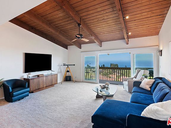 4th image of 6542 Ocean Crest Dr APT C304