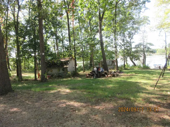 3803 S East Trl, Mentone, IN 46539
