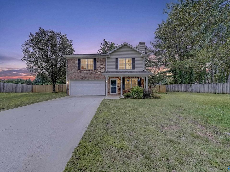 1st image of 168 Brass Oak Dr
