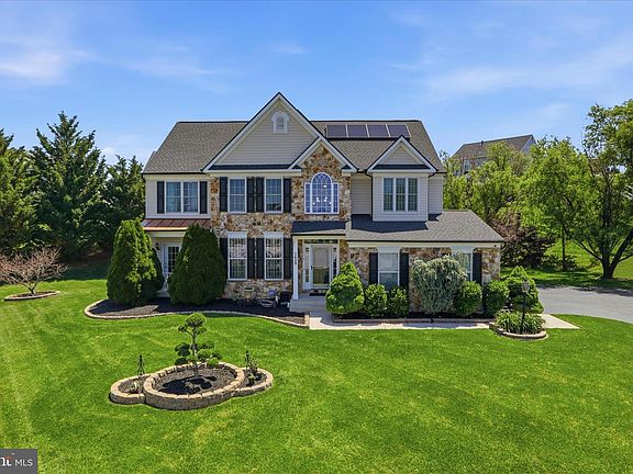 4th image of 7689 Pinewild Rd