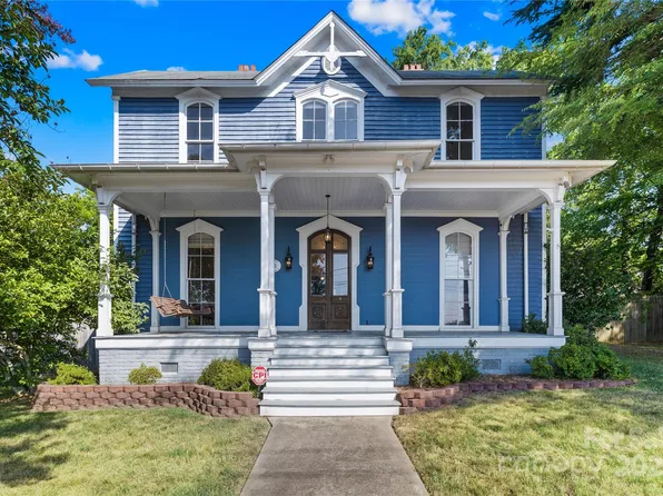 251 S Broad St, Mooresville, NC 28115