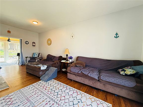 5th image of 1259 Arrowood Dr