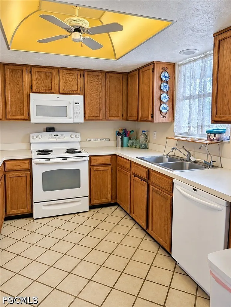 2 bed, 2.0 bath, 1156 sqft, $2,200 — Photo 4