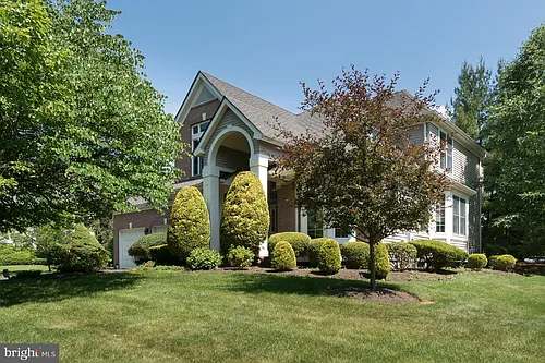 30 Leicester Ct Photo 1