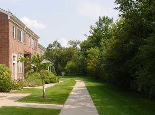 1913 Lindsay La, Ann Arbor, MI 48104