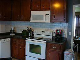 5th image of 1037 Bobcat Dr