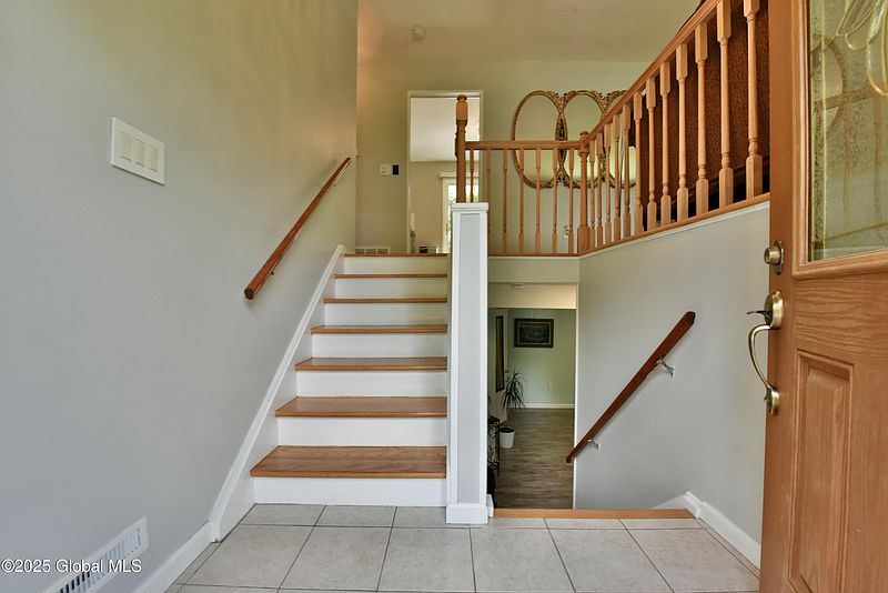4th image of 23 Bayberry Drive