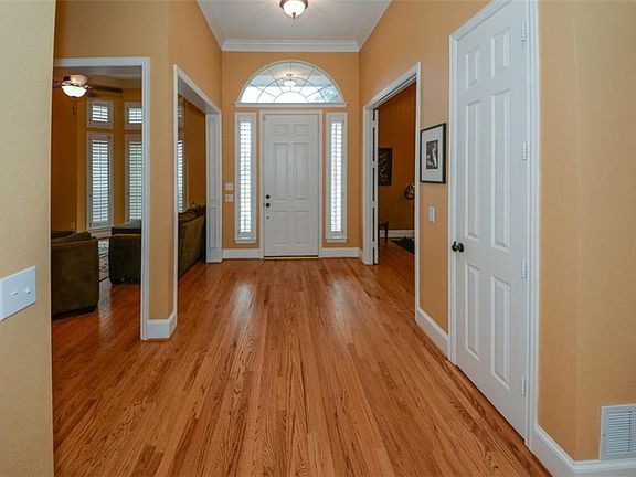 4th image of 3475 Twin Lakes Dr