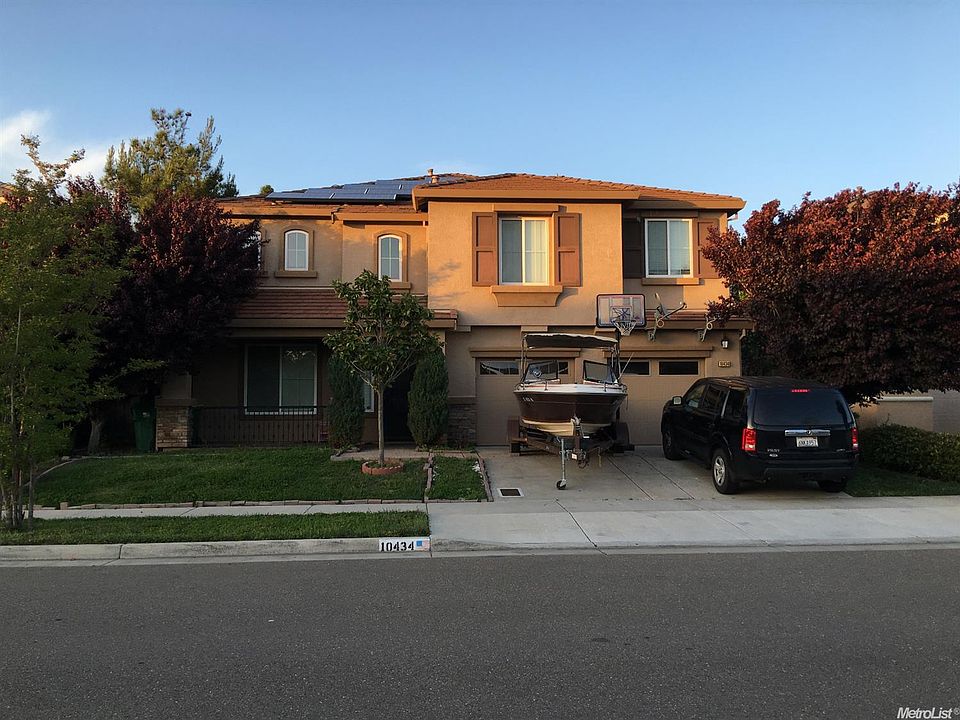 2nd image of 10434 Arianne Dr
