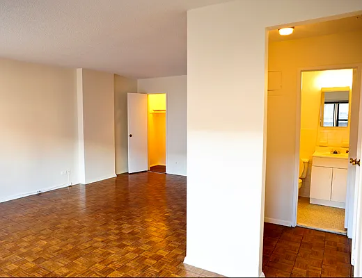 Rented by Citywise Real Estate | media 11