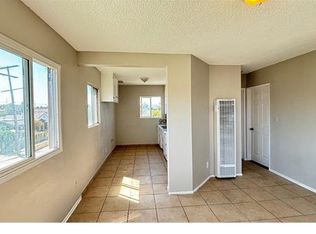 3433 W 71st St, Los Angeles, CA 90043