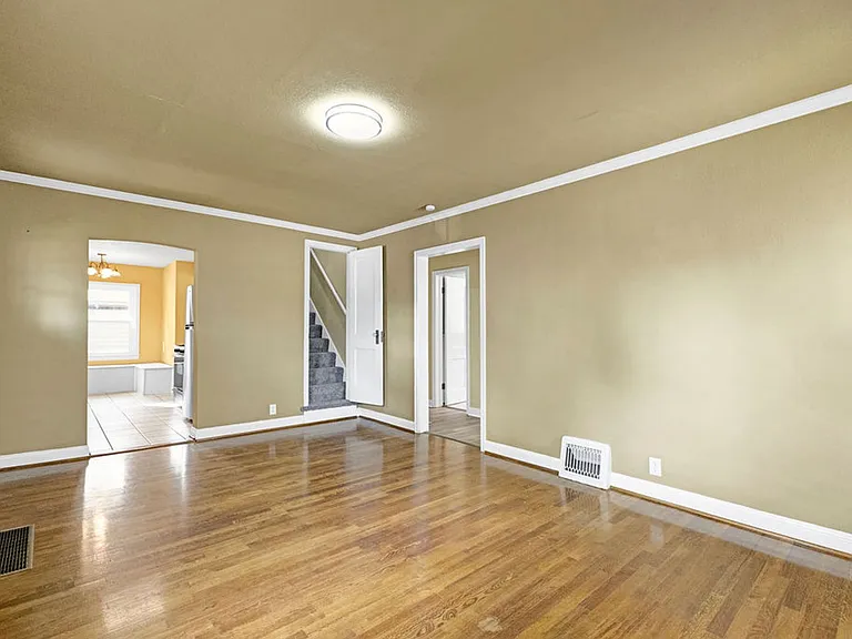 2815 Francis St — Photo 7
