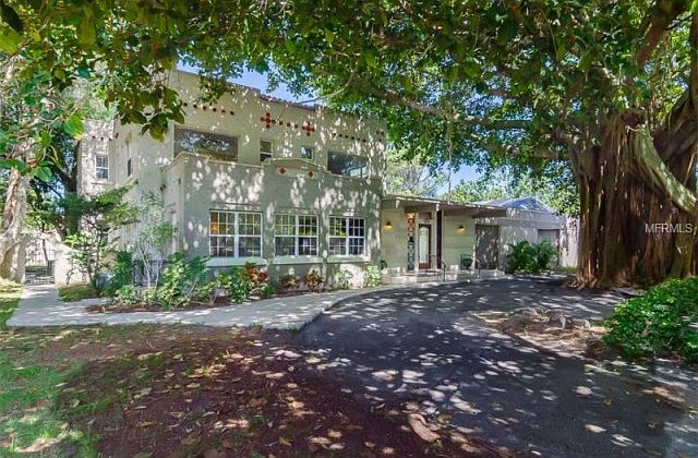 1st image of 519 Oleander Way S