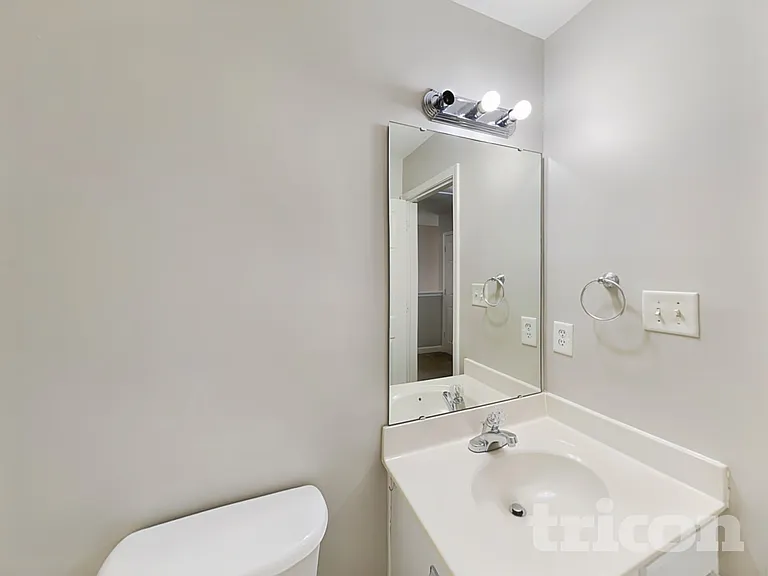7633 Lady Liberty Ln — Photo 13