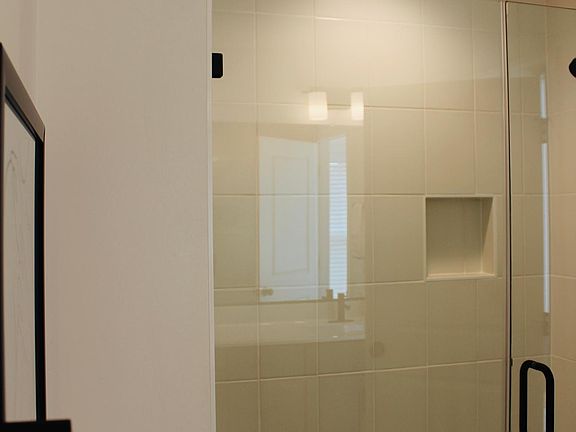 Main Bedroom Shower