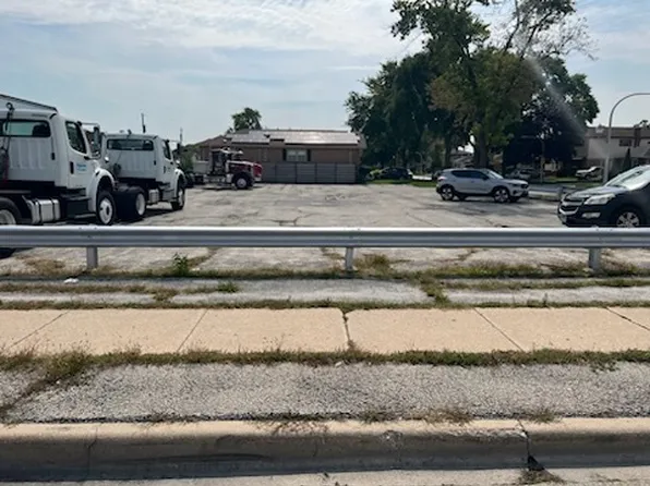 3534 W 103rd St, Chicago, IL 60655