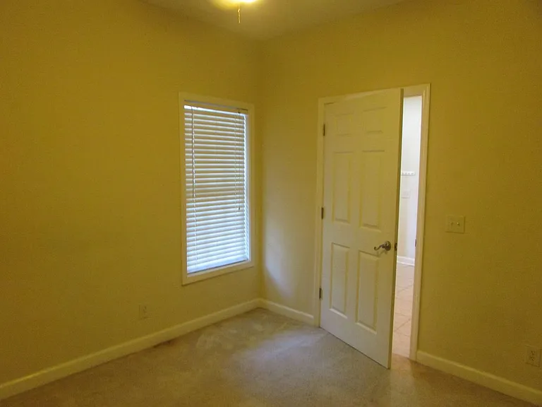 908 Resort Cir #707 — Photo 13