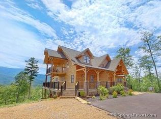 833 Pinnacle Vista Rd, Gatlinburg, TN 37738