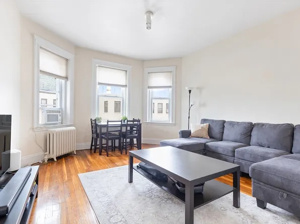 1568 Commonwealth Ave APT 8, Brighton, MA 02135