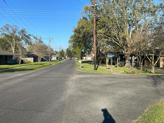 5th image of 10298 Cal Rd