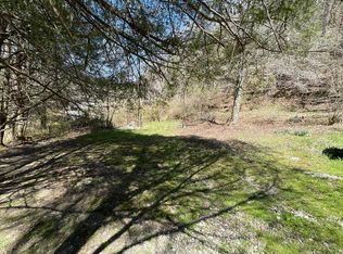 305 Left Fork Of Lower Pigeon Rd, Ashcamp, KY 41512