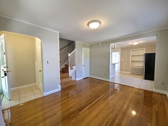 5th image of 3311 Clay Pl NE