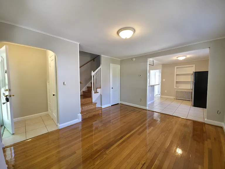 3311 Clay Pl NE — Photo 5