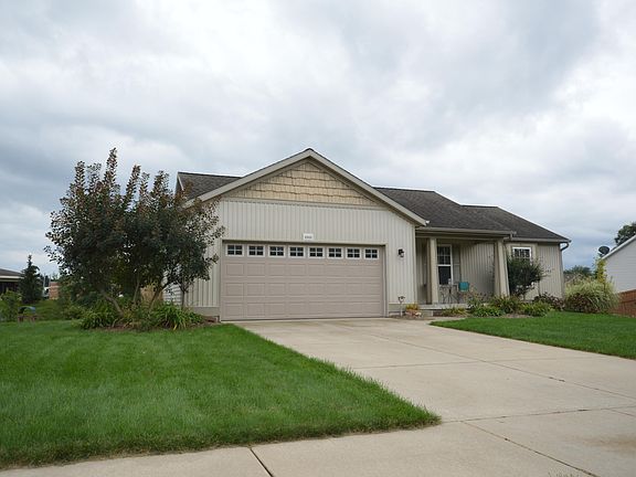 3rd image of 6900 Northway Dr NE