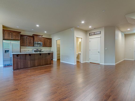 2nd image of 7511 Ne 33rd Ave