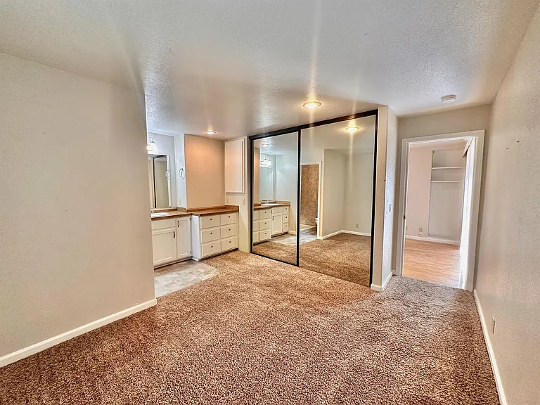 10529 Boulder St — Photo 19